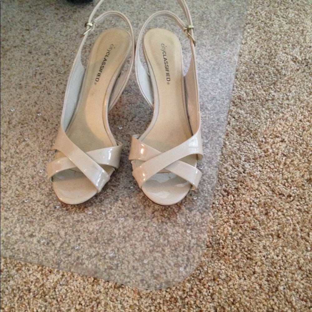 Women's city classified heels